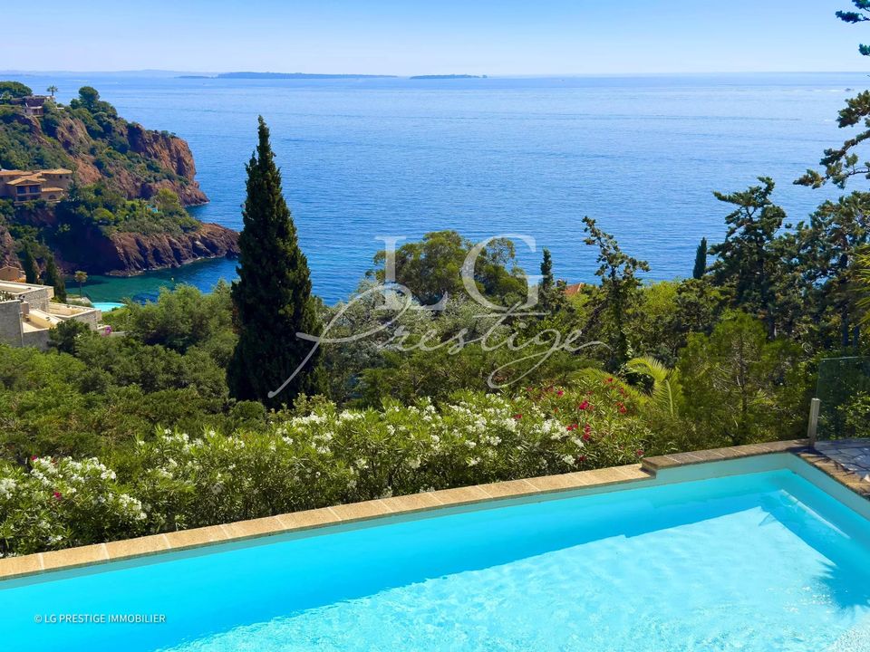 Villa i Theoule-sur-Mer, Alpes-Maritimes - foto 1