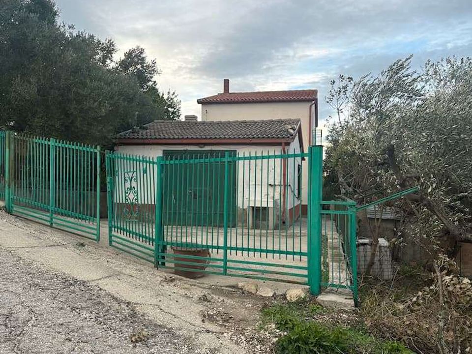 Casa de campo en Guardialfiera, Campobasso - foto 1