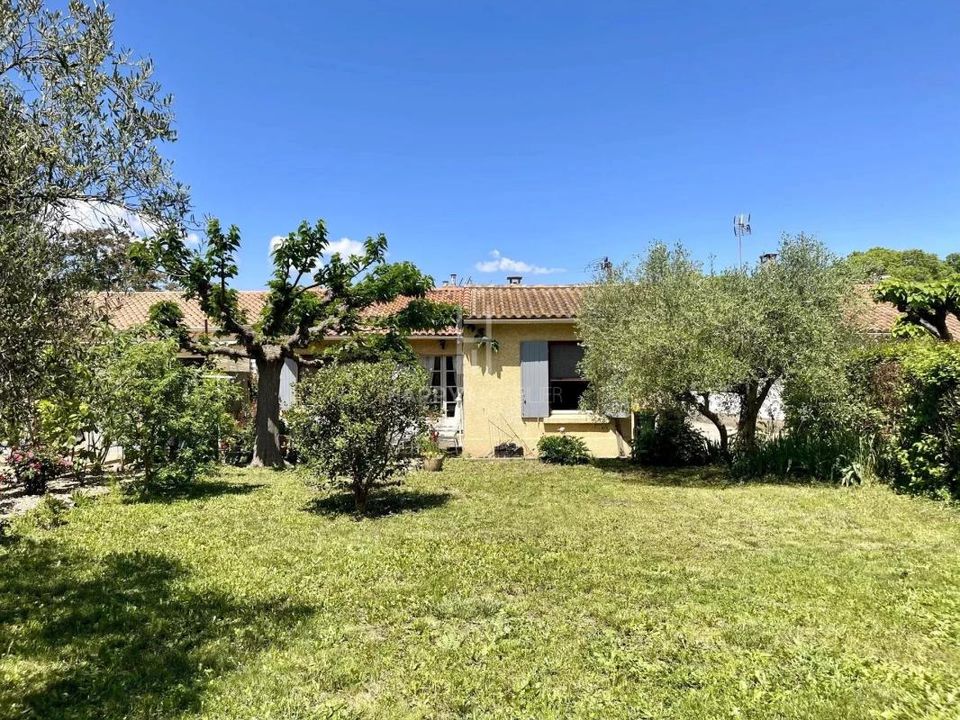 Villa i Saint-Étienne-du-Grès, Bouches-du-Rhone - foto 3