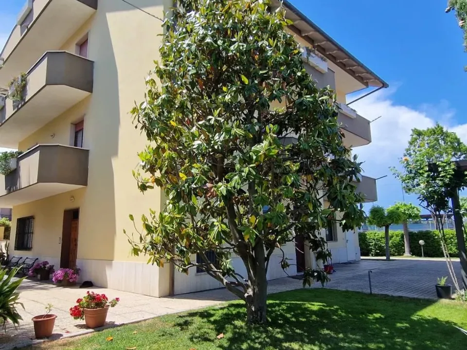 Villa - Montesilvano Marina, Pescara - photo 2