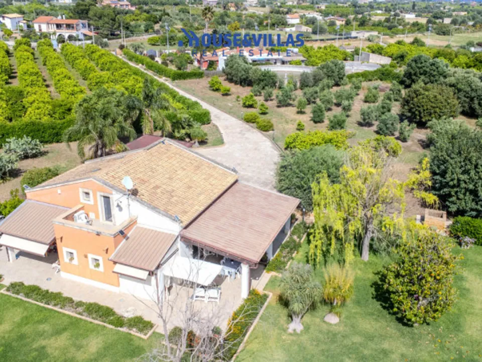 Villa a Avola, Siracusa - foto 1