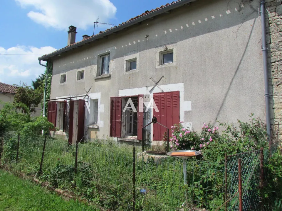 Landejendom i Nanteuil-en-Vallee, Charente - foto 2