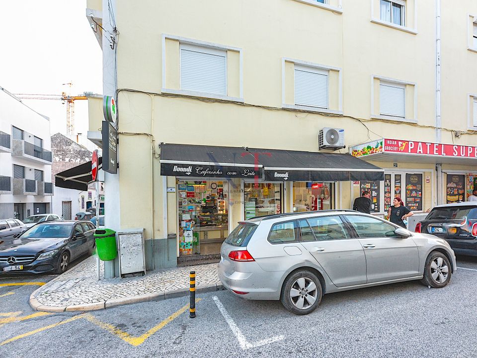 Erhvervsejendom i Moscavide, Lisbon - foto 4