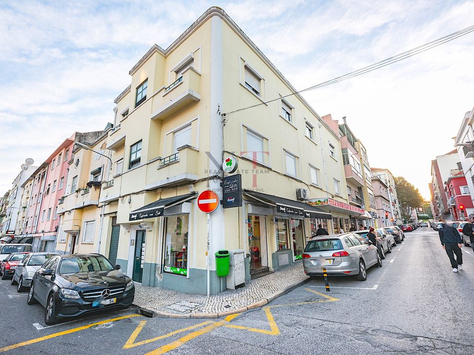 Erhvervsejendom i Moscavide, Lisbon - foto 5
