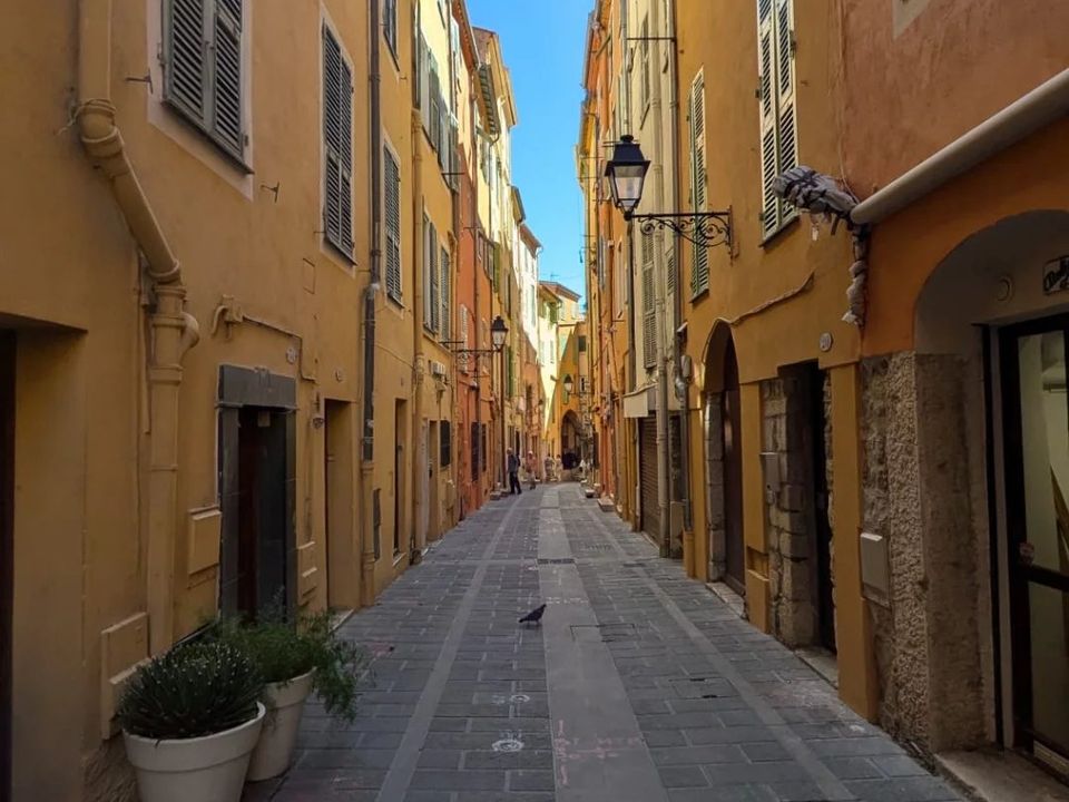 Lejlighed i Menton, Alpes-Maritimes - foto 1
