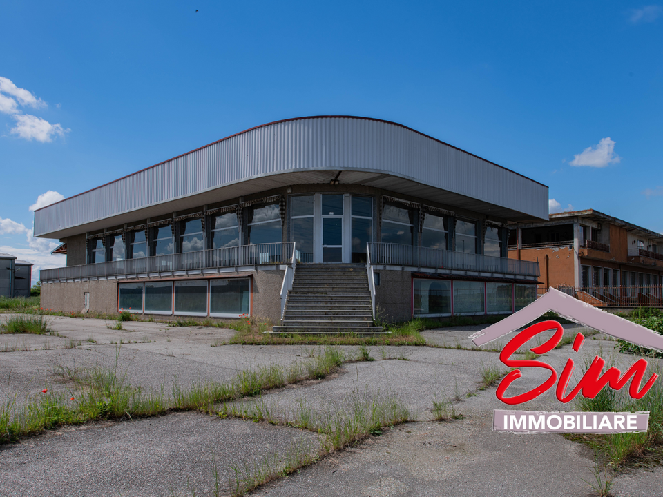 Propriedade comercial em Caltignaga, Novara - foto 1