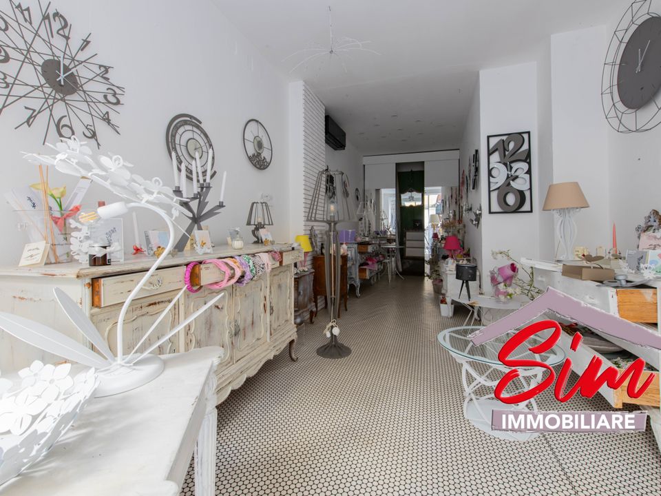 Propriedade comercial em Novara, Novara - foto 3