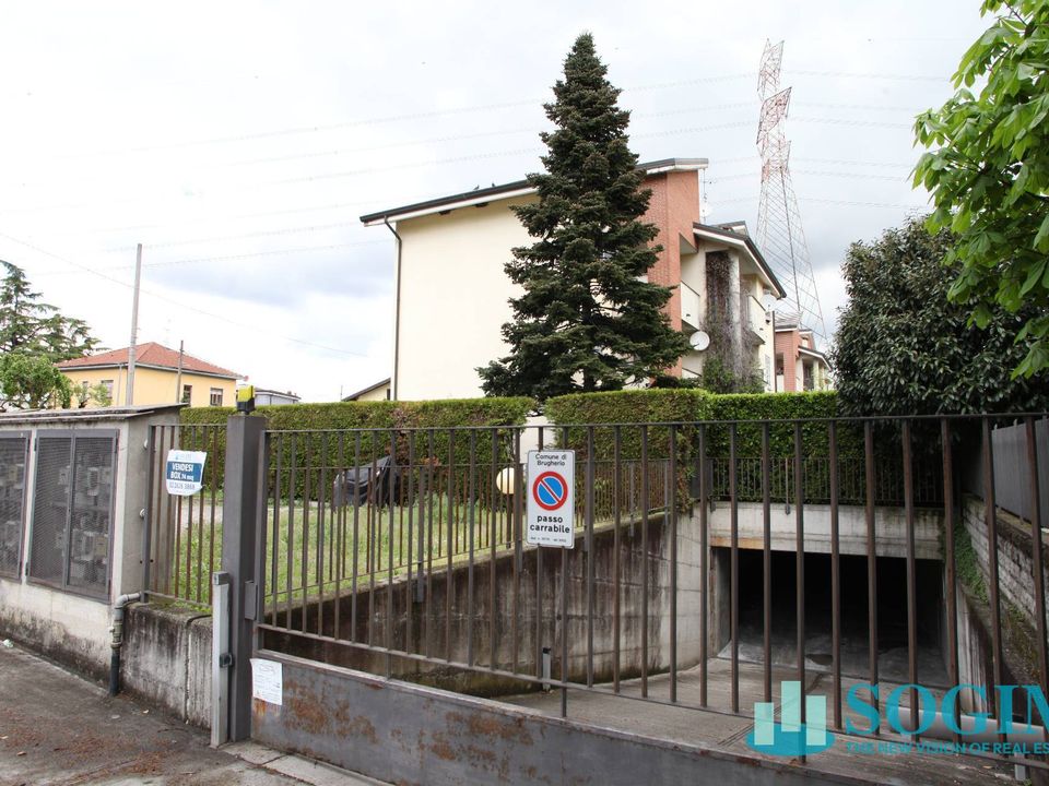 Erhvervsejendom i Brugherio, Monza and Brianza - foto 1