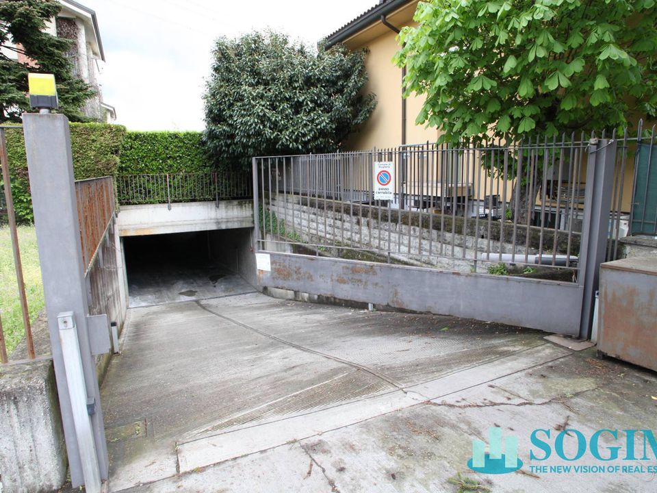 Erhvervsejendom i Brugherio, Monza and Brianza - foto 3