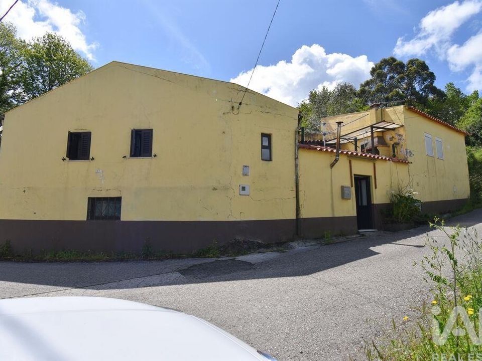 Dom szeregowy: Miranda do Corvo, Coimbra – zdjęcie 1