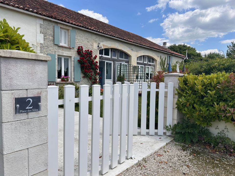 Landsbyhus i Bresdon, Charente-Maritime - bilde 1