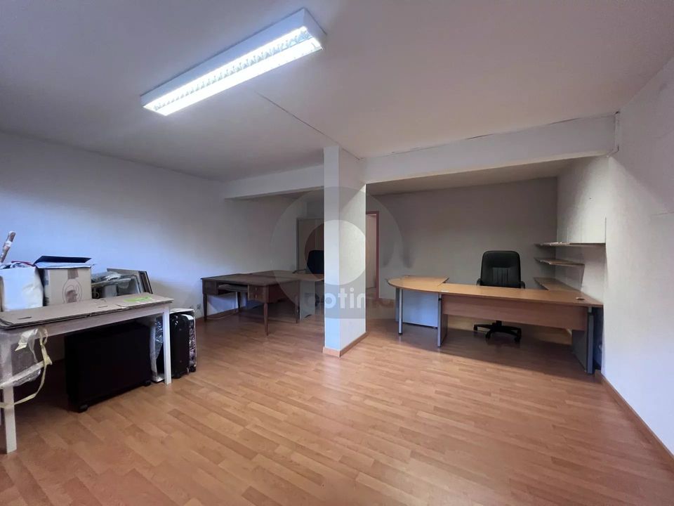 L'establiment comercial a Menton, Alpes-Maritimes - foto 1