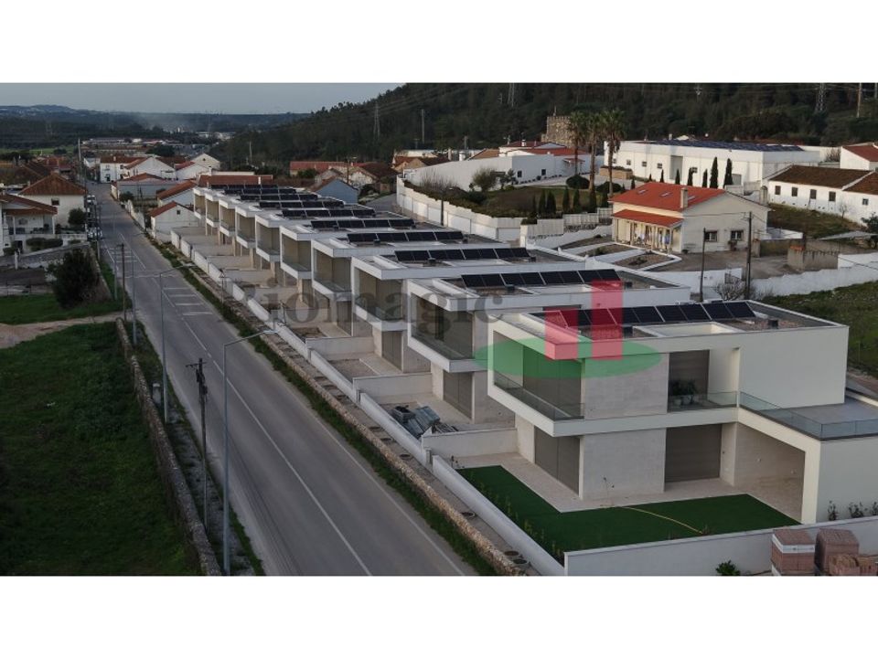 Villa a Rio Maior, Santarem - foto 1