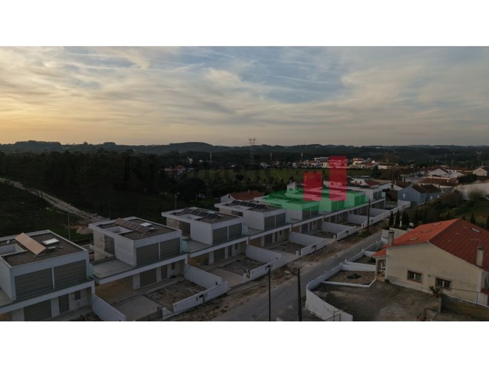 Villa i Rio Maior, Santarem - foto 1