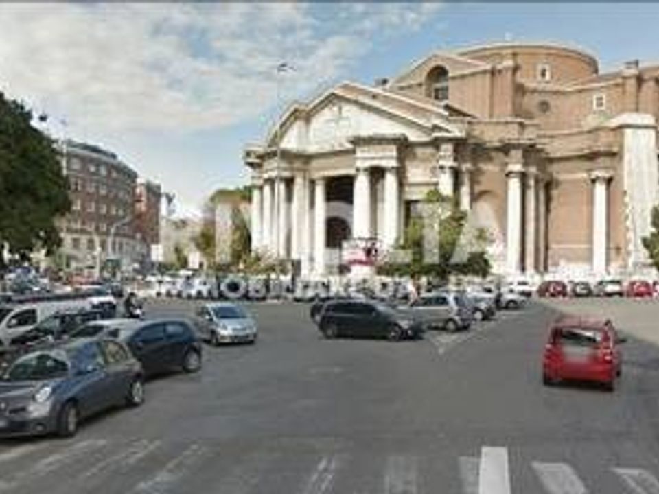 Erhvervsejendom i Rome, Rome - foto 1