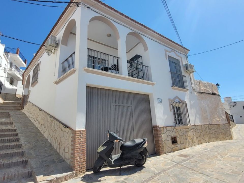 Landsbyhus i Sayalonga, Malaga - foto 1