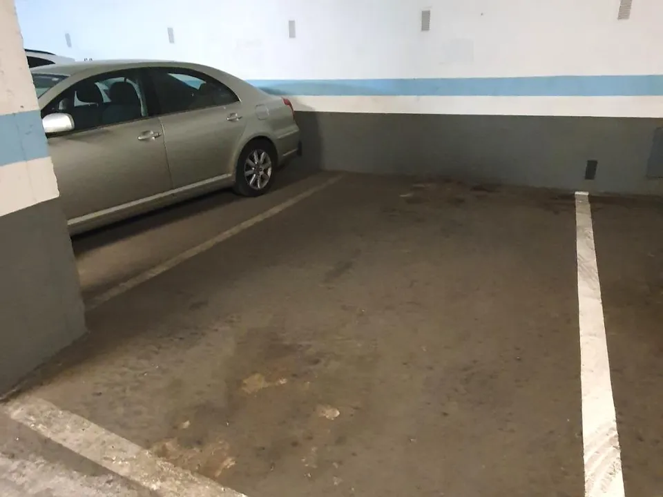Garage in Bilbao, Vizcaya - foto 2