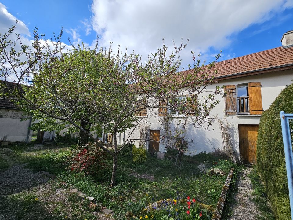 Villa i Nuits-Saint-Georges, Cote-d'Or - foto 1