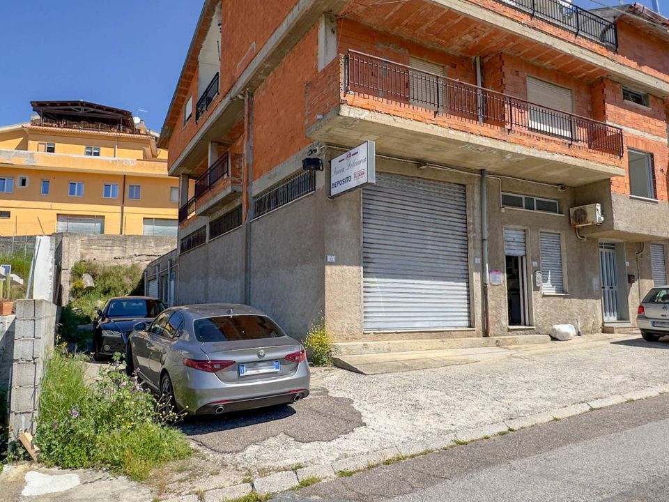 Erhvervsejendom i Nuoro, Nuoro - foto 2