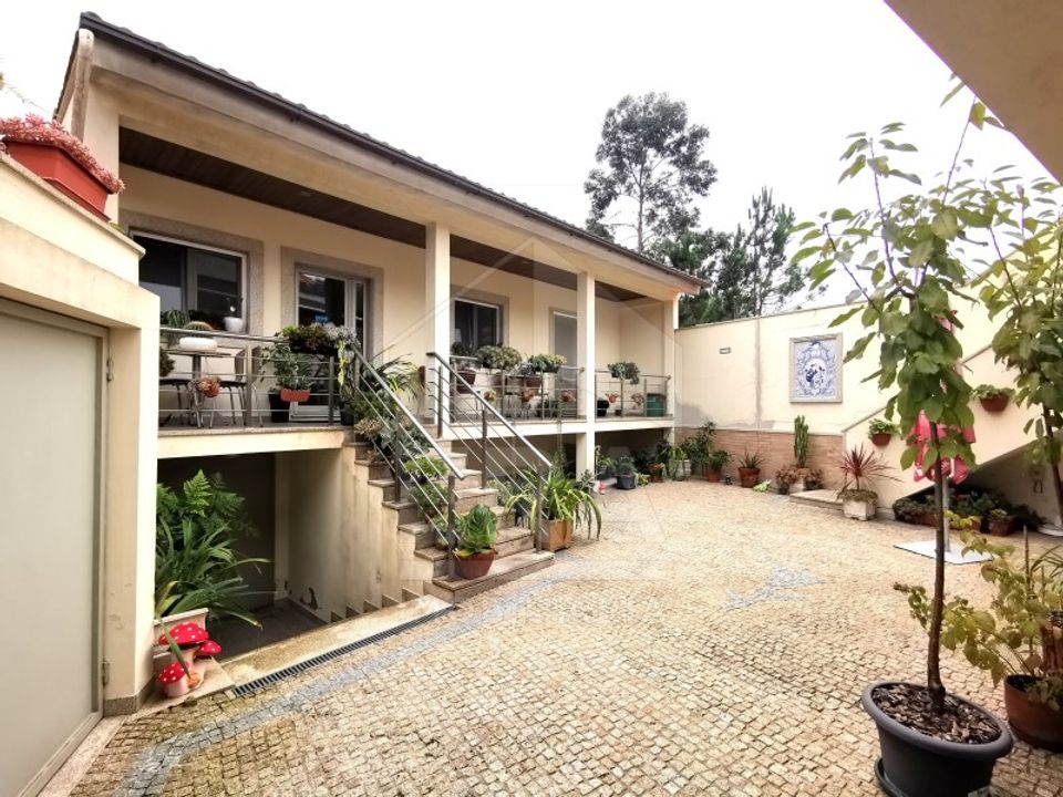 Villa i Palmeira de Faro, Braga - foto 1