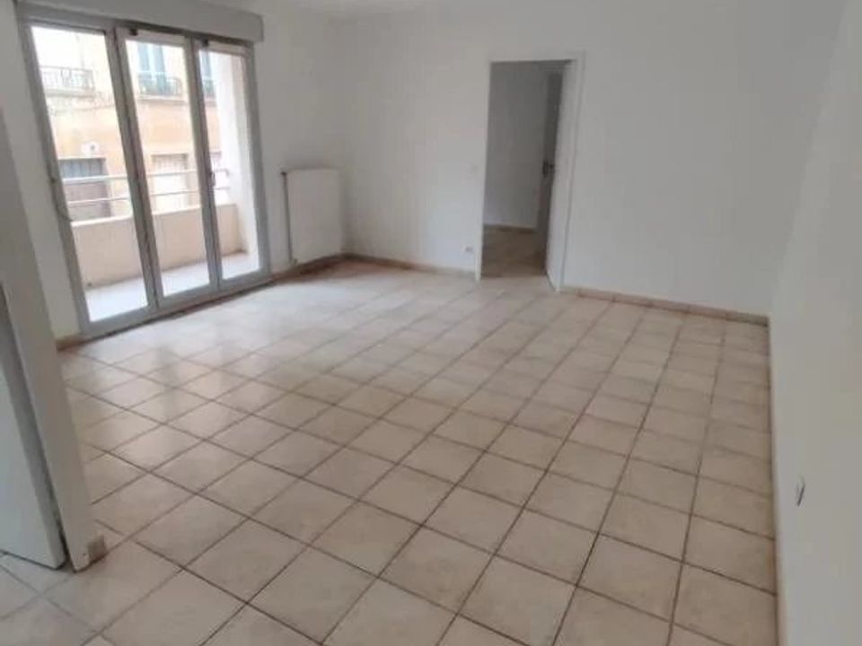 Apartment in Villefranche-sur-Saône, Rhone - photo 5