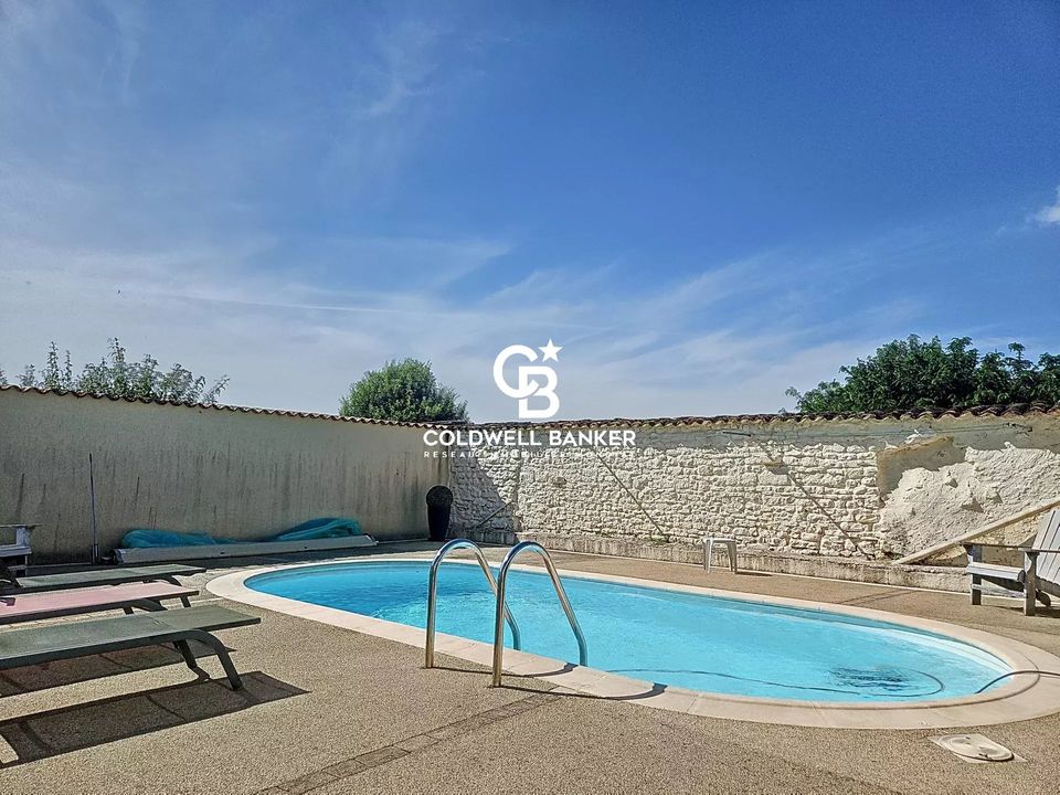 Villa a Saint-Jean-d'Angely, Charente-Maritime - foto 3