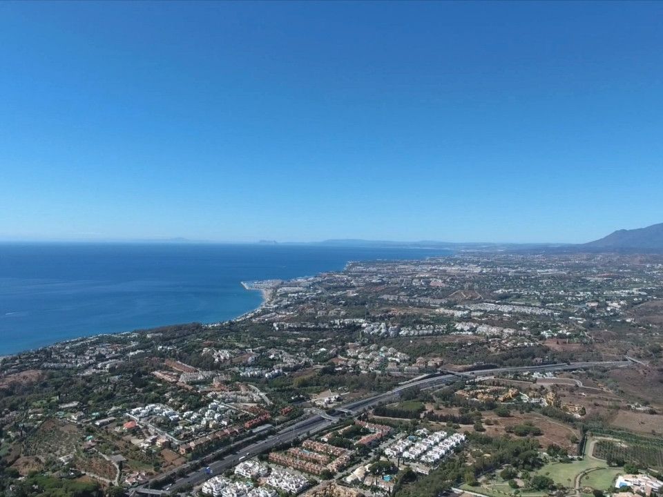 Helårsgrund i Marbella, Malaga - foto 1