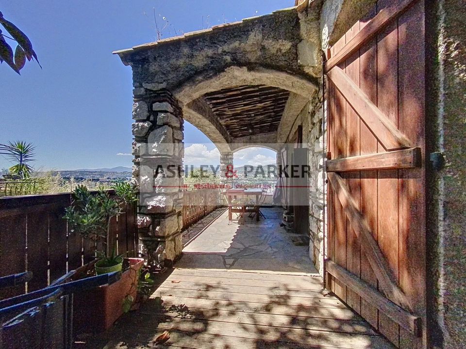 Villa i Nice, Alpes-Maritimes - foto 1