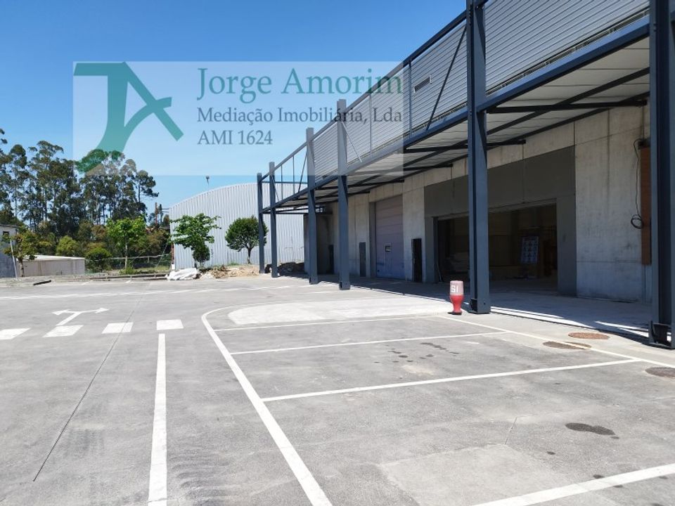 L'establiment comercial a Grijo, Porto - foto 4