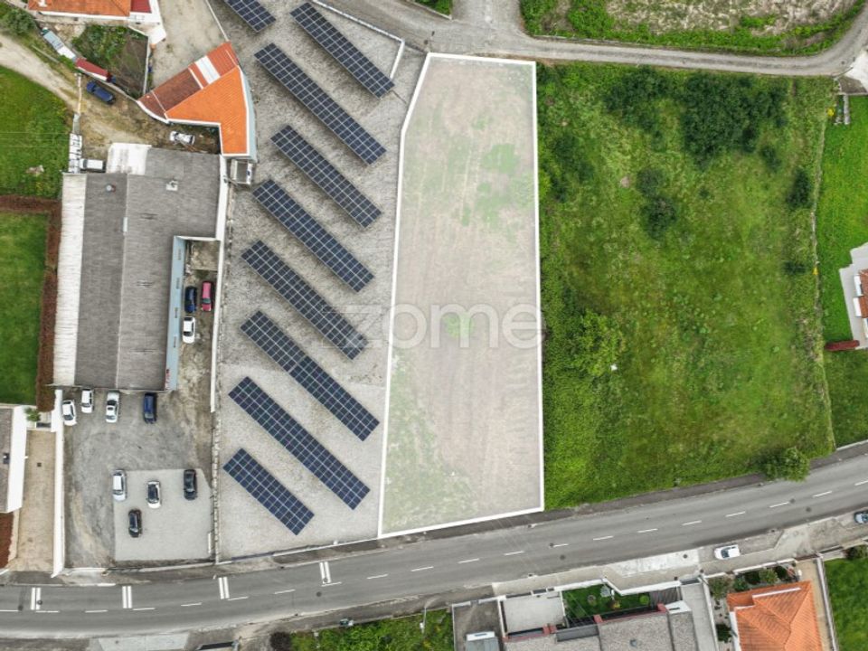 Helårsgrund i Rebordosa, Porto - foto 1