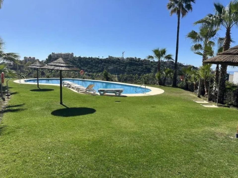 Lejlighed i Benahavis, Malaga - foto 2