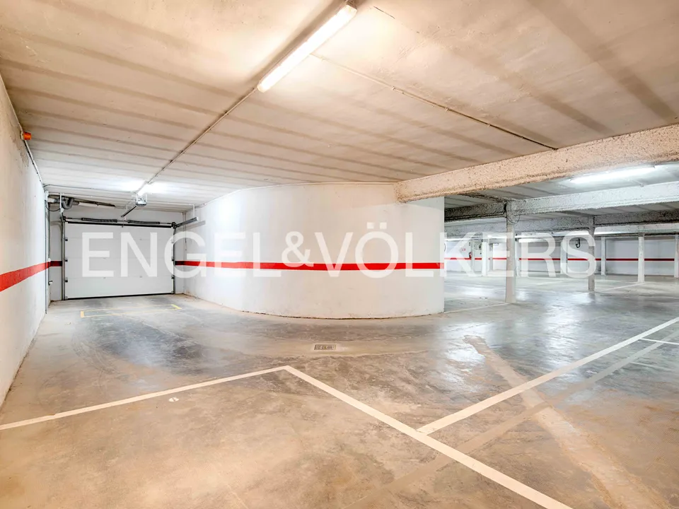 Parkeringsplads i Figueres, Gerona - foto 3