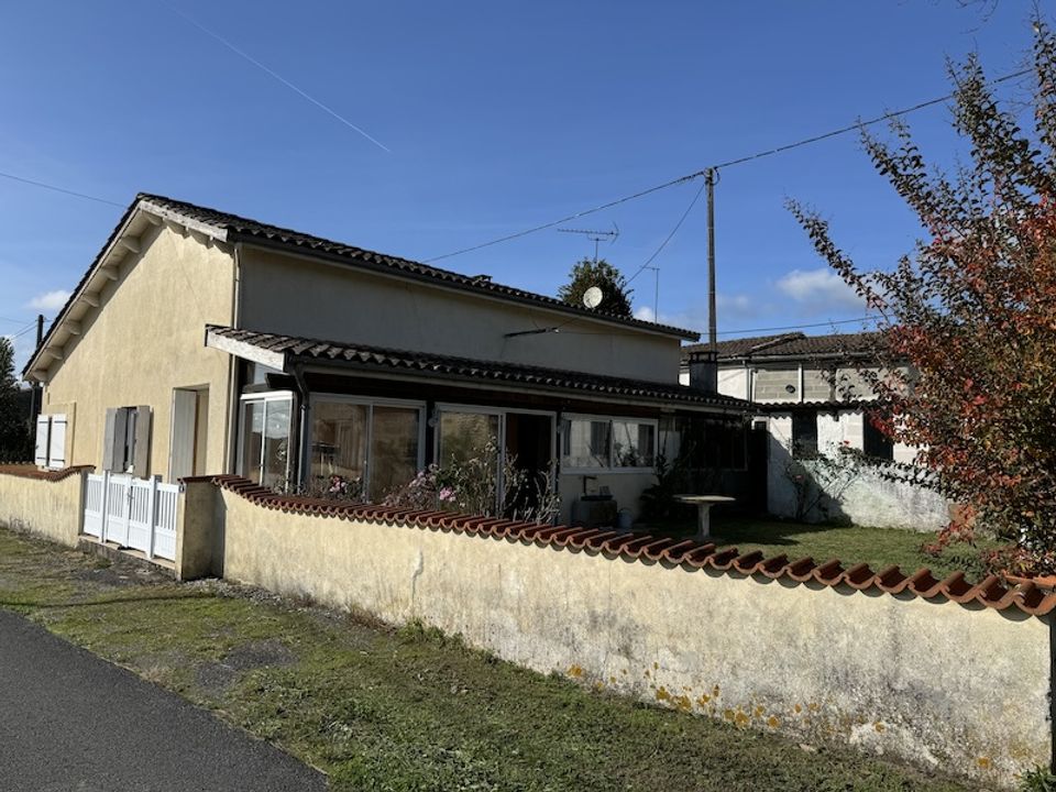 Villa i St.-Martin-de-Coux, Charente-Maritime - foto 1