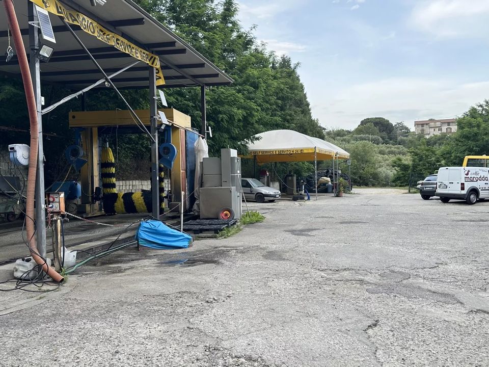 Erhvervsejendom i Montalto Uffugo, Cosenza - foto 1