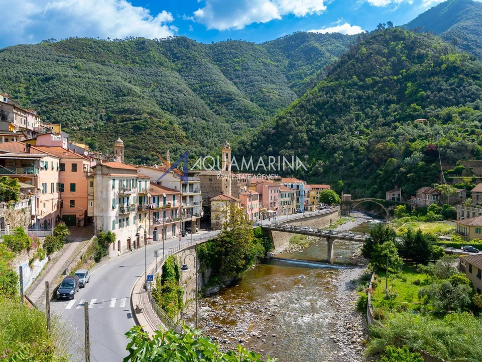 Lejlighed i Badalucco, Imperia - foto 1