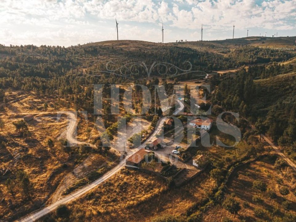 Erhvervsejendom i Moimenta da Beira, Viseu - foto 4