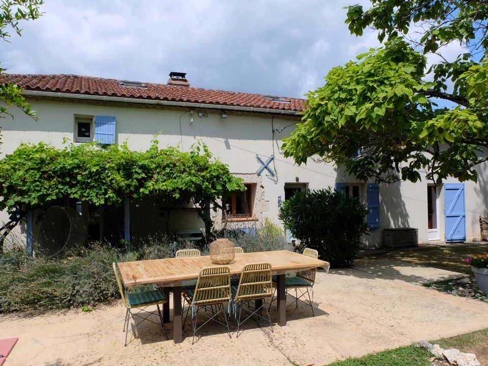 Villa a Villeneuve-sur-Lot, Lot-et-Garonne - foto 1