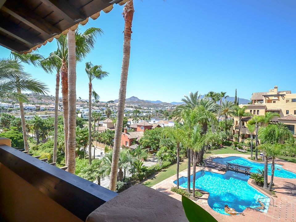 Penthouse i La Atalaya, Malaga - foto 1