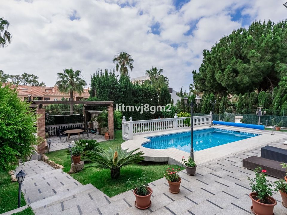 Villa i Las Chapas, Malaga - foto 2