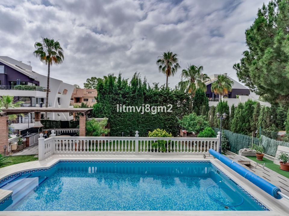 Villa i Las Chapas, Malaga - foto 3