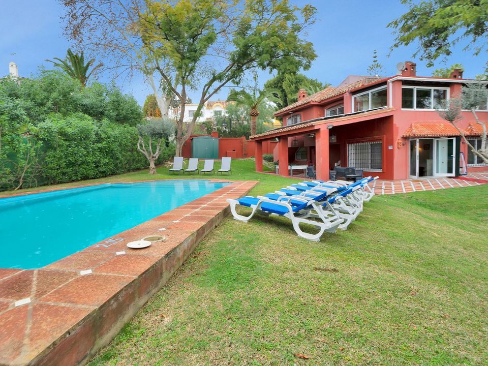 Villa i Elviria, Malaga - foto 1
