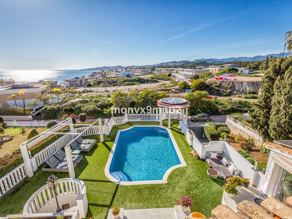 Villa i El Chaparral, Malaga - foto 1