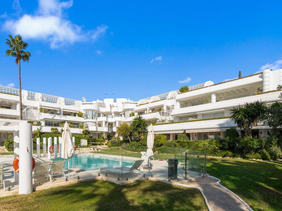Lejlighed i Estepona, Malaga - foto 1