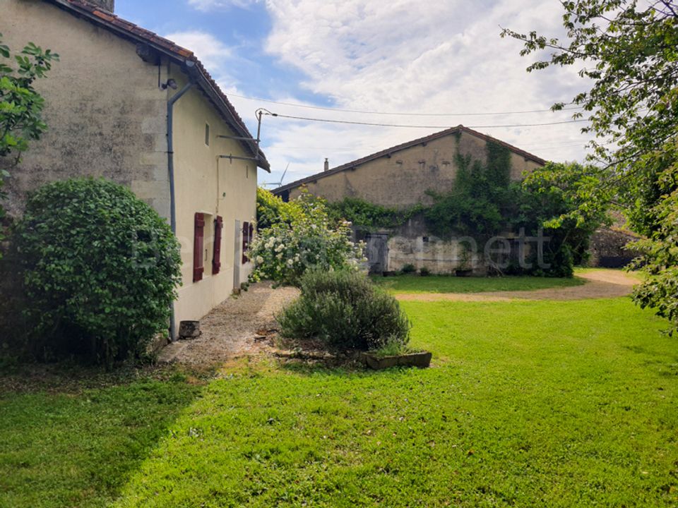 Landejendom i Sauze-Vaussais, Deux-Sevres - foto 3