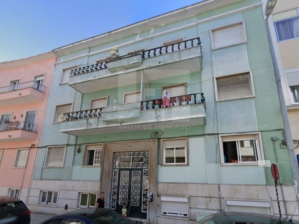Lejlighed i Alges, Lisbon - foto 1