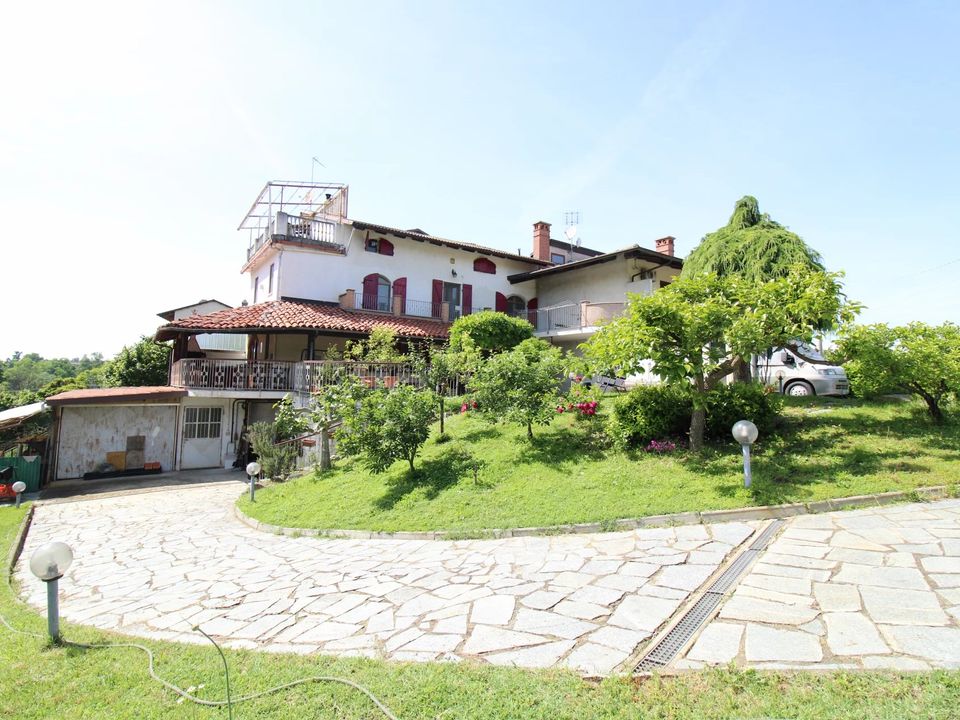 Lejlighed i Santo Stefano Roero, Cuneo - foto 1