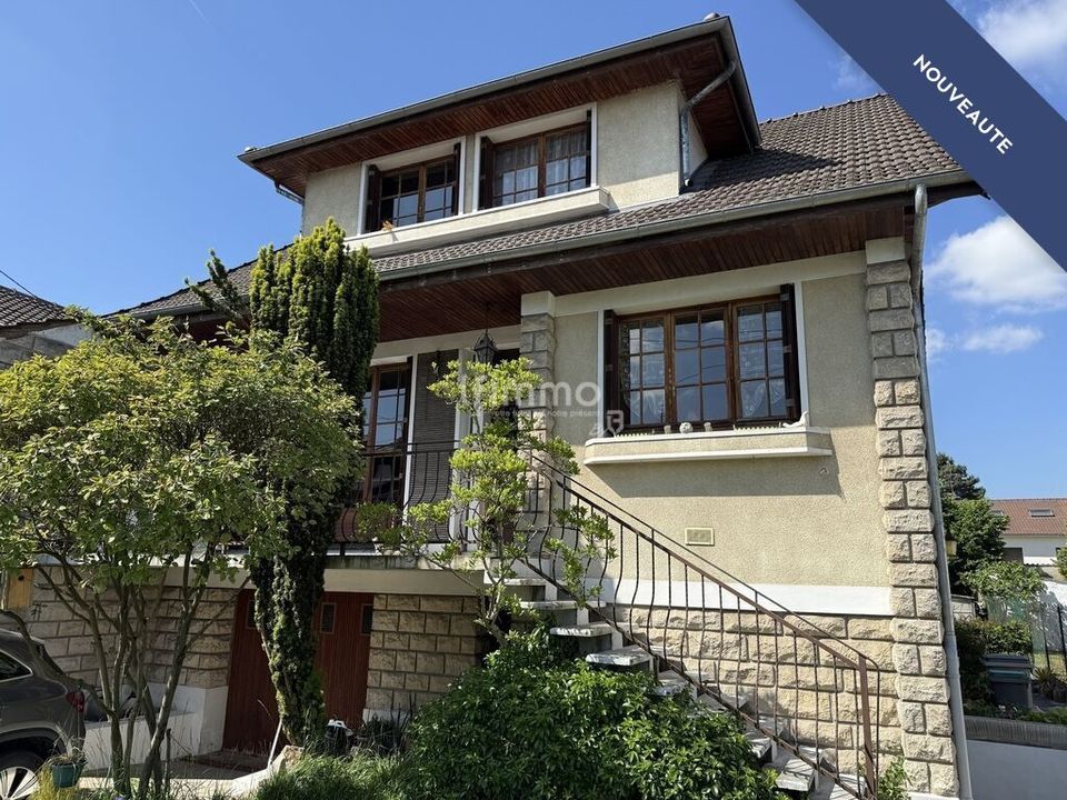 Villa i Tremblay-en-France, Seine-Saint-Denis - foto 1