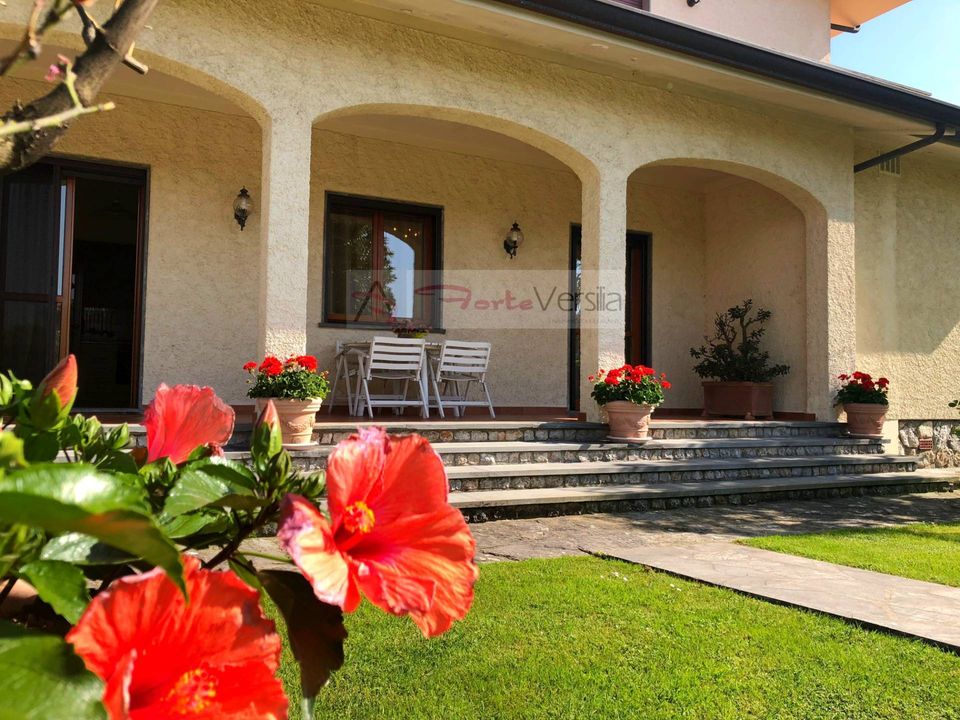 Villa i Forte dei Marmi, Lucca - foto 1