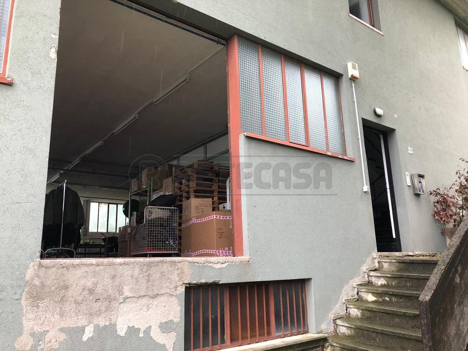 Commercial property in Sorisole, Bergamo - photo 2