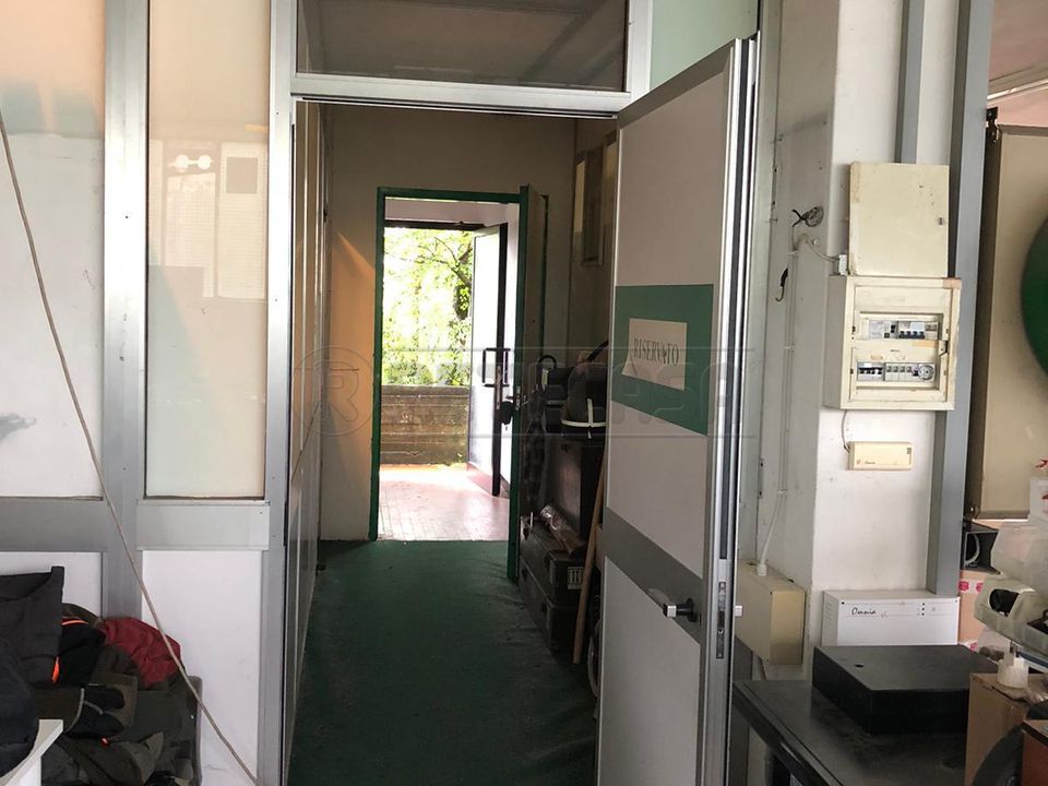 Commercial property in Sorisole, Bergamo - photo 4